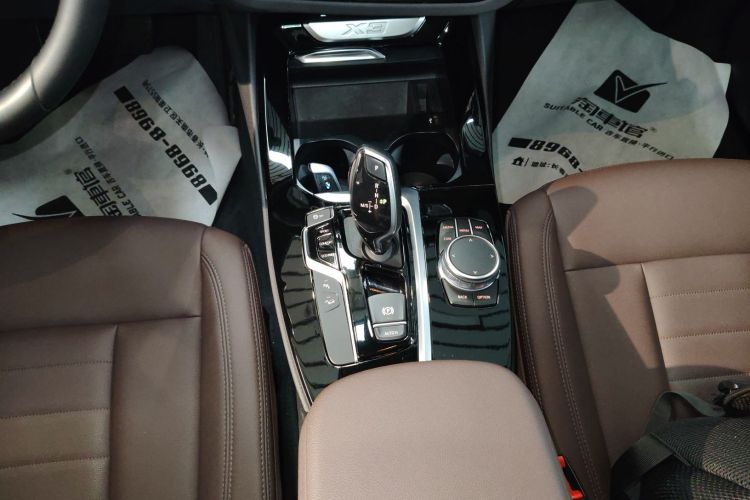 宝马X3 2020款 xDrive25i M运动套装中控内饰18