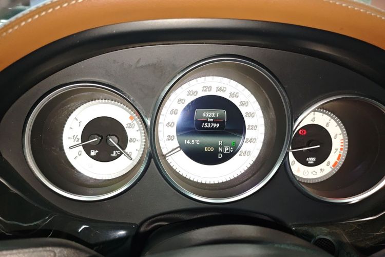 奔驰CLS 2016款 CLS 260 逸彩版局部细节14