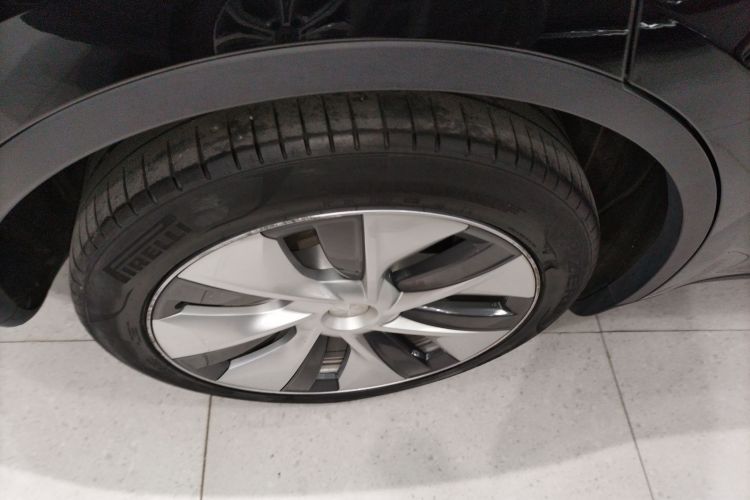 特斯拉 Model Y 2022款 改款 后轮驱动版车身外观6008