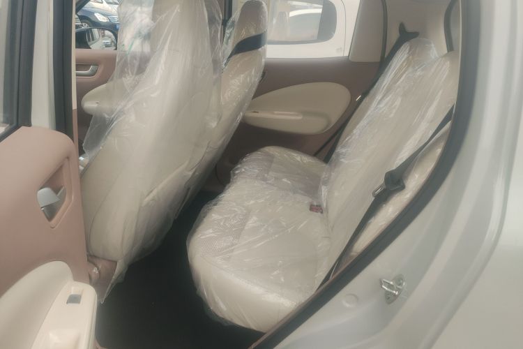 五菱汽车 宏光MINIEV 2025款 四门版 进阶款中控内饰21