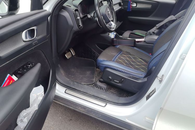 沃尔沃XC40 2020款 T4 四驱智远运动版中控内饰20