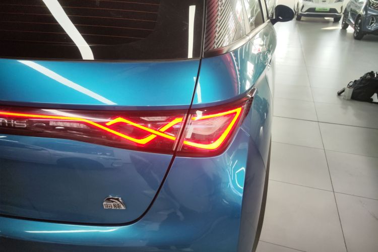 比亚迪 海豚 2021款 401km 骑士版车身外观9