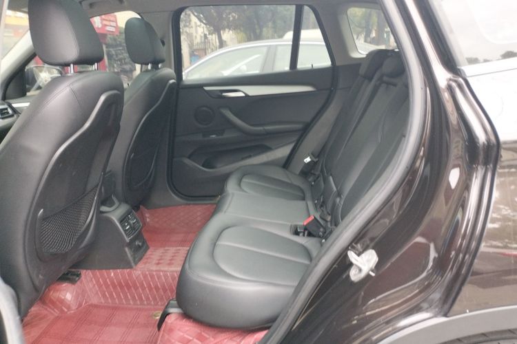 宝马X1 2018款 sDrive20Li 领先型中控内饰21