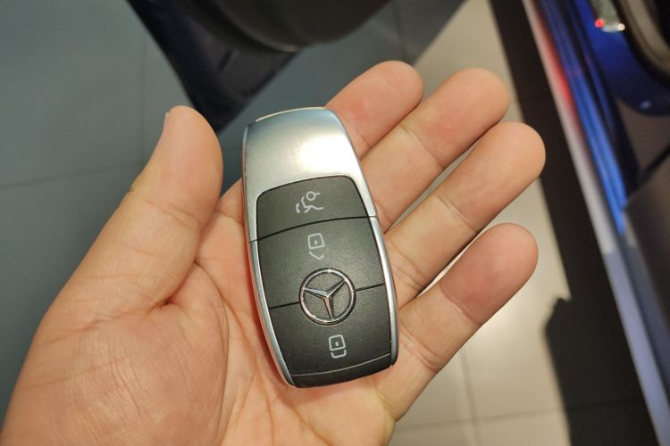 奔驰C级 2019款 改款 C 260 L 运动版中控内饰11