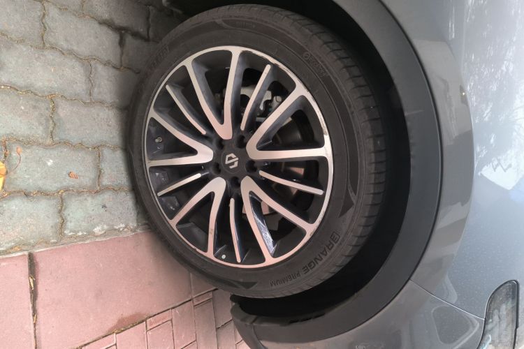 零跑汽车 零跑C11 2021款 改款 豪华版车身外观10