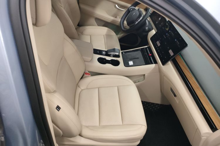 鸿蒙智行 问界M5 2022款 纯电后驱标准版局部细节41