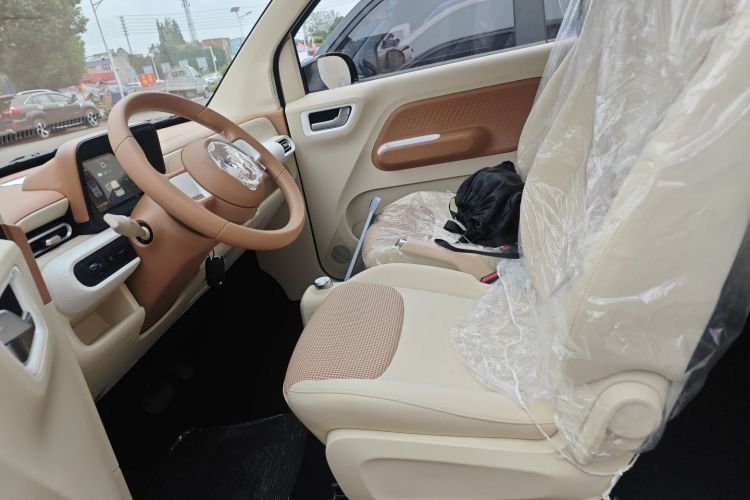 五菱汽车 宏光MINIEV 2024款 第三代 215km 青春版中控内饰19