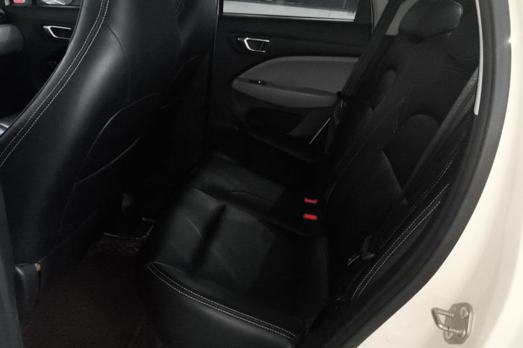 零跑汽车 零跑T03 2022款 皓玉版中控内饰7004