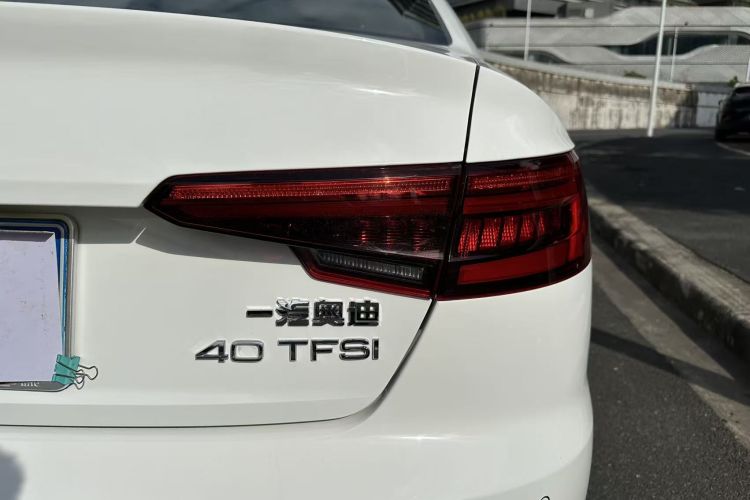 奥迪A4L 2017款 Plus 40 TFSI 运动型车身外观6006