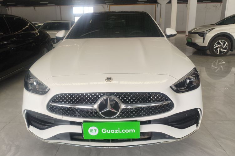 奔驰C级 2023款 改款 C 260 L 运动版车身外观2