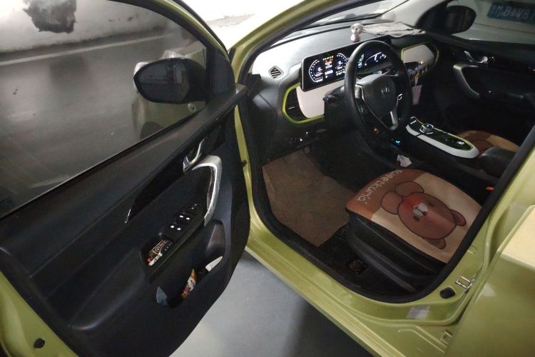 长安欧尚 奔奔E-Star 2020款 心动版 三元锂中控内饰7003