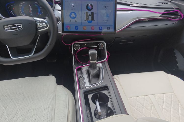 吉利汽车 缤瑞 2019款 200T DCT缤致版中控内饰16