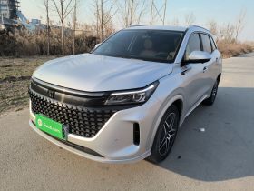 蓝电E5 2023款 1.5L DE-i 100KM臻享型 7座