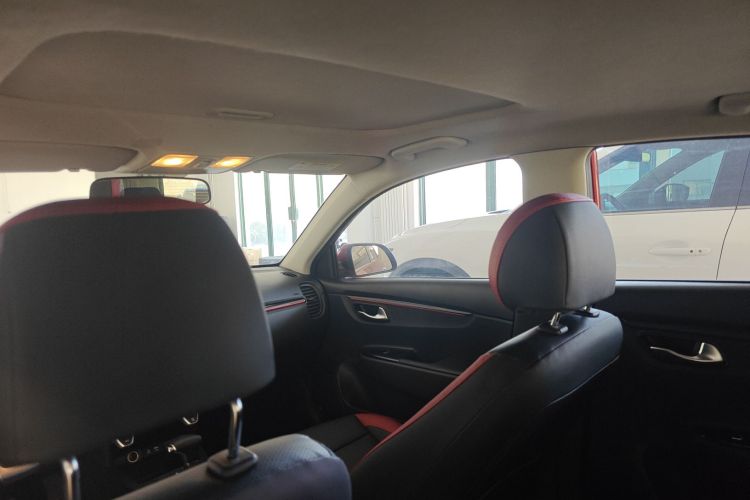 起亚 KX CROSS 2018款 1.6L 自动灵动天窗版中控内饰22