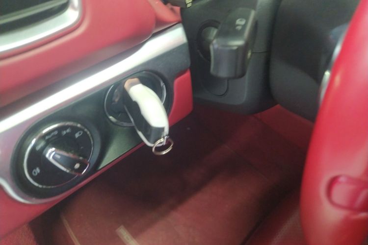 保时捷 2013款 Cayman 2.7L中控内饰11