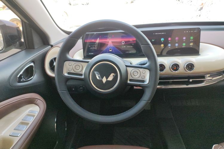 五菱汽车 五菱缤果 2023款 333km 灵犀互联款中控内饰13