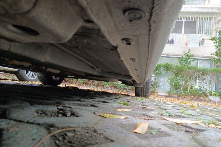 别克 英朗 2013款 GT 1.6L 自动时尚版局部细节9004