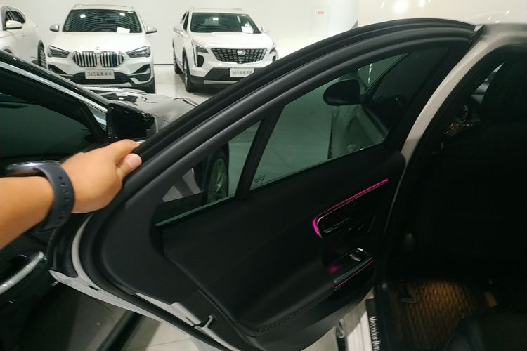 奔驰C级 2023款 改款 C 260 L 运动版中控内饰49