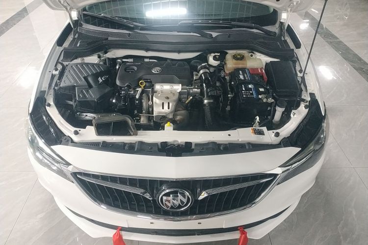 别克 英朗 2018款 18T 自动精英型机舱底盘24