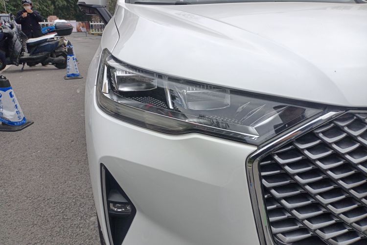 哈弗H6 2021款 第三代 1.5T 自动两驱Supreme车身外观8