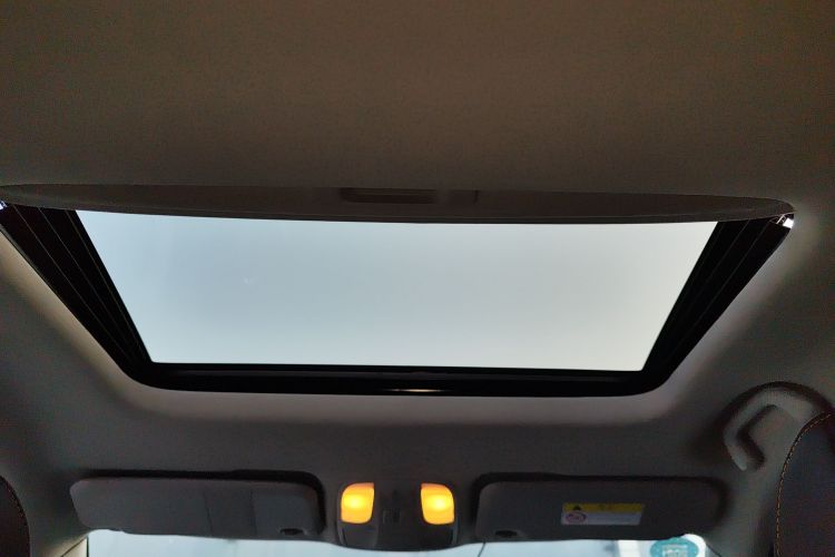 江汽集团 瑞风S4 2019款 1.6L CVT梦想型中控内饰22