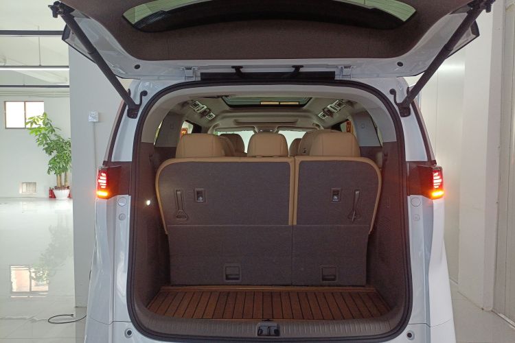 腾势D9 2022款 DM-i 1040 尊贵型局部细节23