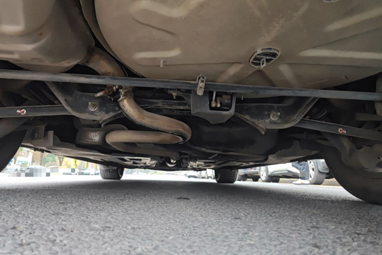 雪铁龙C5 2014款 1.6T 自动尊贵型局部细节9009