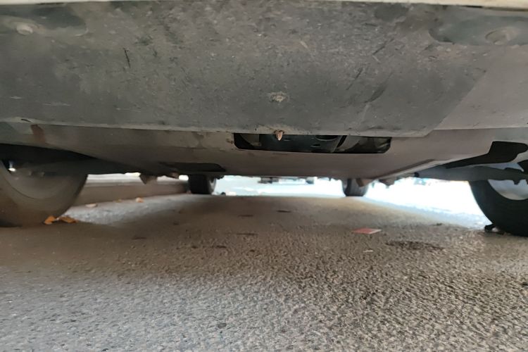 吉利汽车 帝豪 2019款 领军版 1.5L CVT向上亚运版 国V局部细节9008