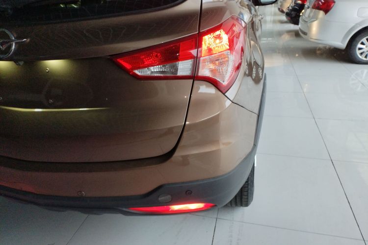 海马S5 2016款 1.5T CVT创享版车身外观9