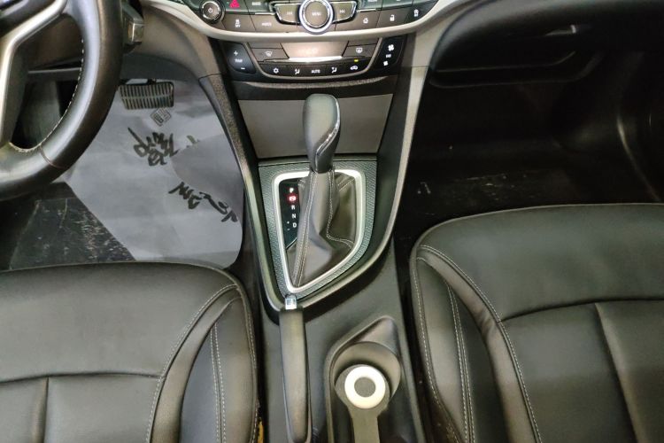 别克 英朗 2019款 18T 自动互联精英型 国VI中控内饰18