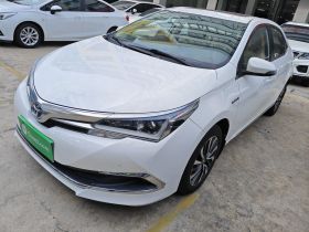 丰田 卡罗拉 2017款 改款双擎 1.8L E-CVT精英版