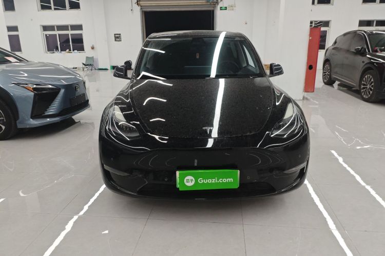 特斯拉 Model Y 2022款 Performance高性能全轮驱动版车身外观2