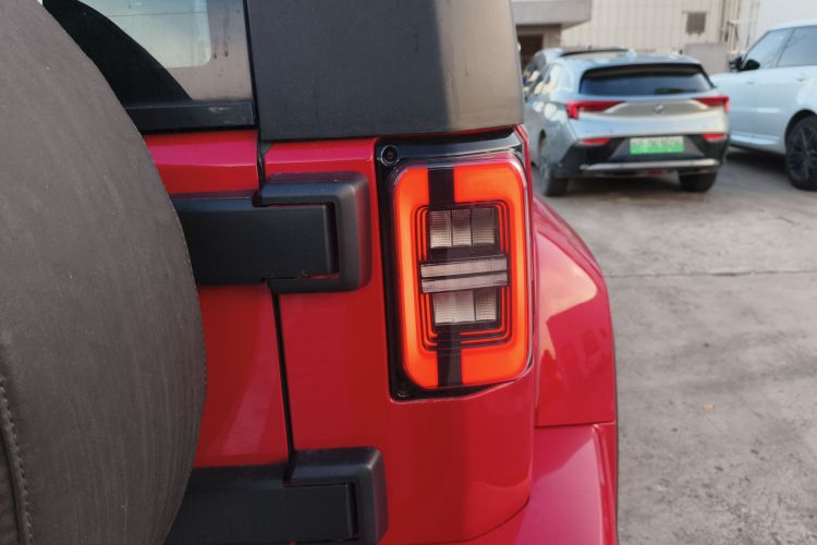 北京BJ40 2020款 2.0T 自动四驱致敬2020版侠客型车身外观6006