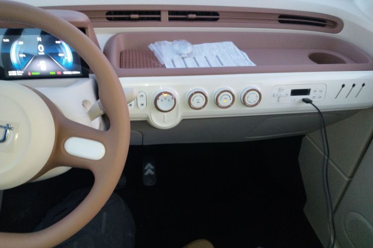 奔腾小马 2026款 222km 萌趣马 Plus中控内饰16