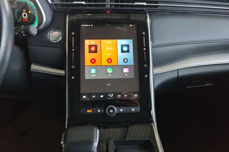 荣威RX5 eMAX 2020款 500PHEV 4G互联豪华版中控内饰16