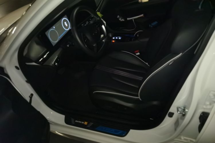 现代 名图 2021款 270TGDi DCT TOP旗舰版中控内饰19