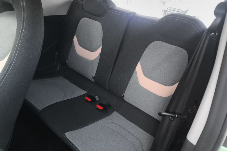 奇瑞 QQ冰淇淋 2022款 170km 圣代 磷酸铁锂中控内饰7004