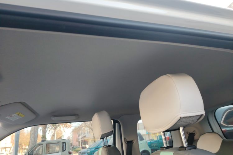 长安启源 长安Lumin 2022款 210km 香甜款中控内饰22