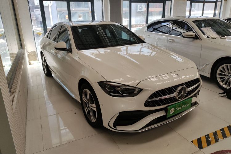 奔驰C级 2022款 改款 C 200 L 运动版车身外观3