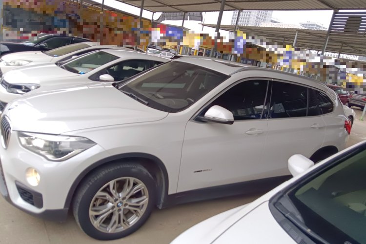 宝马X1 2018款 sDrive20Li 领先型车身外观6003