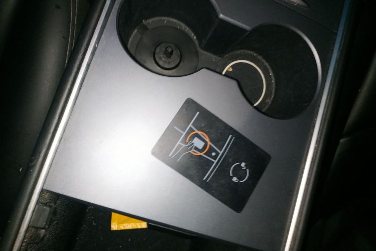 特斯拉 Model 3 2021款 标准续航后驱升级版中控内饰7001