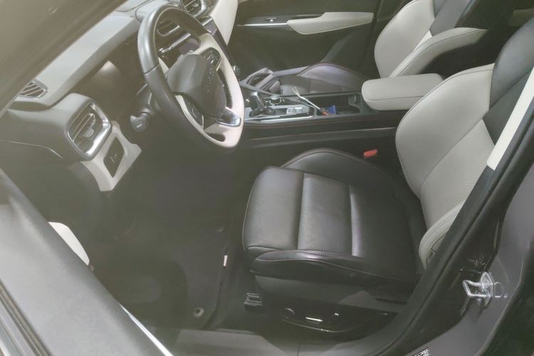 领克02 2022款 2.0TD DCT耀Pro中控内饰19