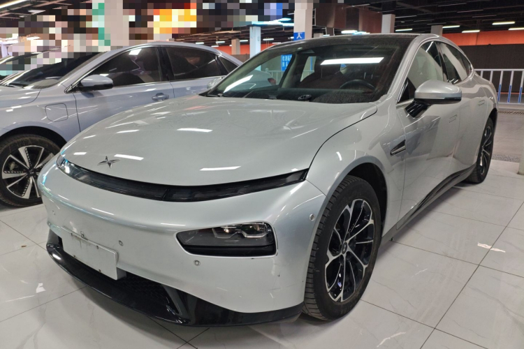 小鹏P7 2020款 586N车身外观1