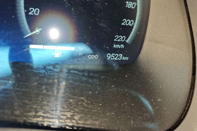 丰田 汉兰达 2024款 2.5L智能电混双擎两驱精英版 5座中控内饰15