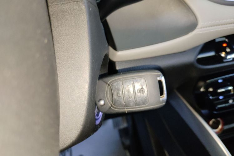 宝骏510 2019款 1.5L 手动乐享型77kW 国VI中控内饰11