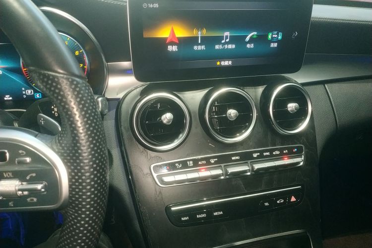 奔驰C级 2020款 改款 C 260 L 运动版局部细节16