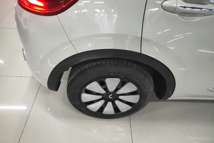 五菱汽车 五菱缤果 2024款 410km 灵犀尊享款车身外观6008