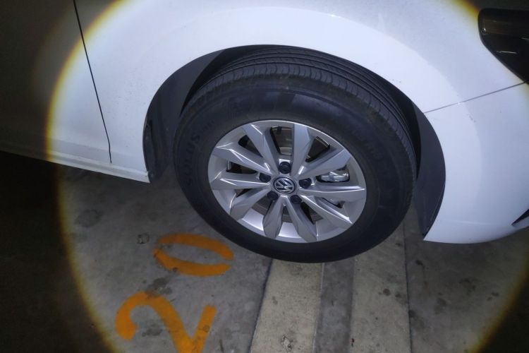 大众 宝来 2020款 1.5L 自动时尚型车身外观10