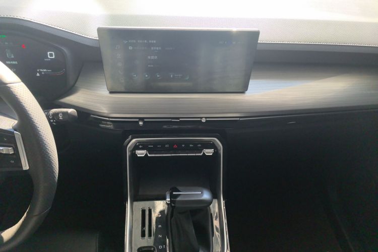 五菱汽车 五菱星辰 2021款 1.5T CVT星辉版中控内饰16