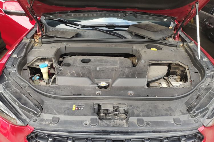 魏牌 VV6 2018款 2.0T 两驱旗舰型 国V机舱底盘24